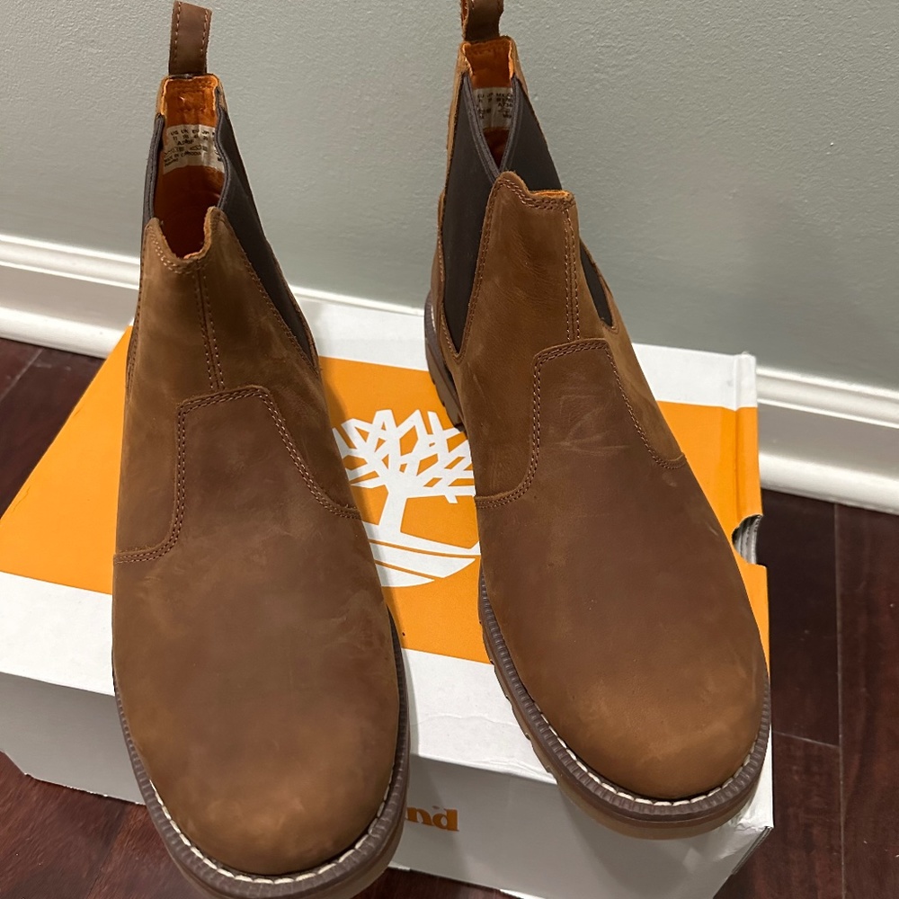 Timberland Redwood Falls Chelsea Boots- Size 11